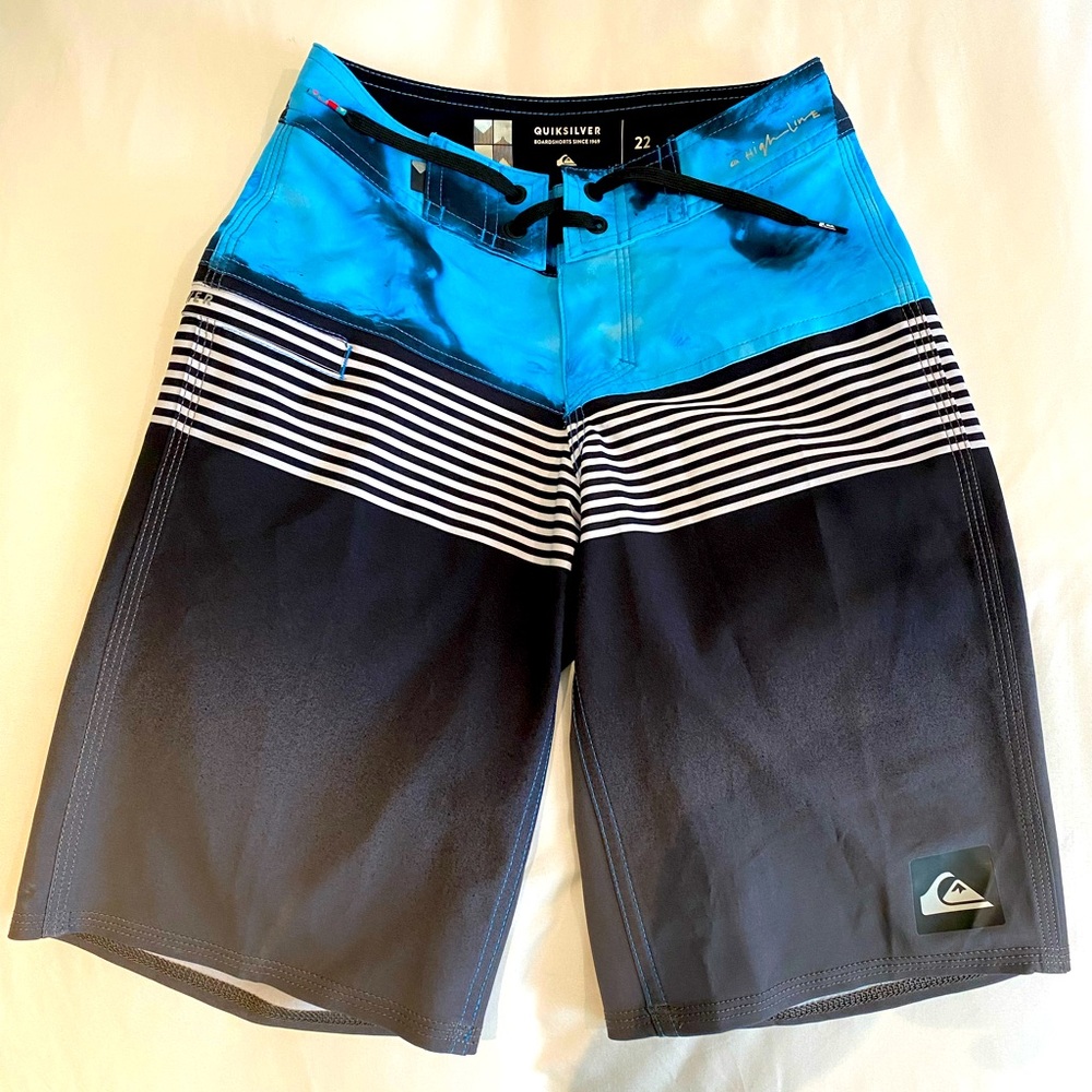 Quicksilver boys board shorts new without tags.